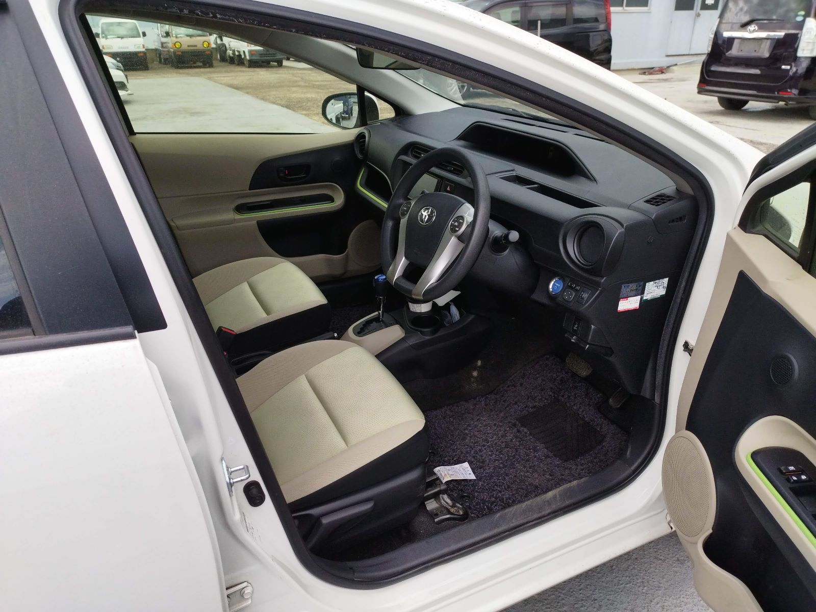 2014 Toyota Aqua